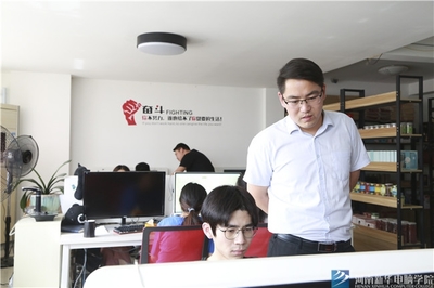 &ldquo;愛與責(zé)任&rdquo;從未止步 河南新華開展畢業(yè)生就業(yè)回訪